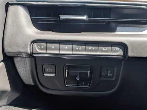 Used 2023 Cadillac Escalade Sport Platinum w/ LPO, ONYX Package AWD/4WD image 10