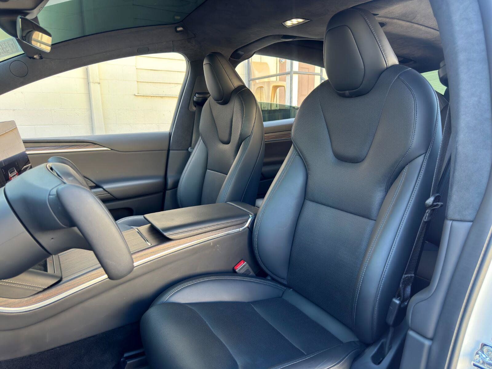 Used 2024 Tesla Model X AWD/4WD image 41