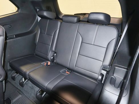 New 2025 GMC Acadia Elevation w/ Elevation Premium Package image 14