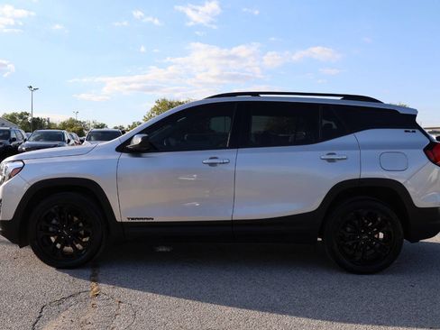 Used 2020 GMC Terrain SLE w/ Driver Convenience Package image 8