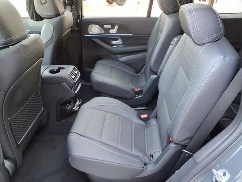 New 2026 Mercedes-Benz GLS 450 4MATIC image 17