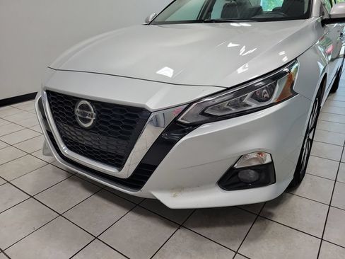 Used 2020 Nissan Altima 2.5 SL AWD/4WD image 25
