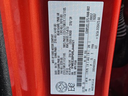 Certified 2024 Ford Bronco Wildtrak AWD/4WD image 39