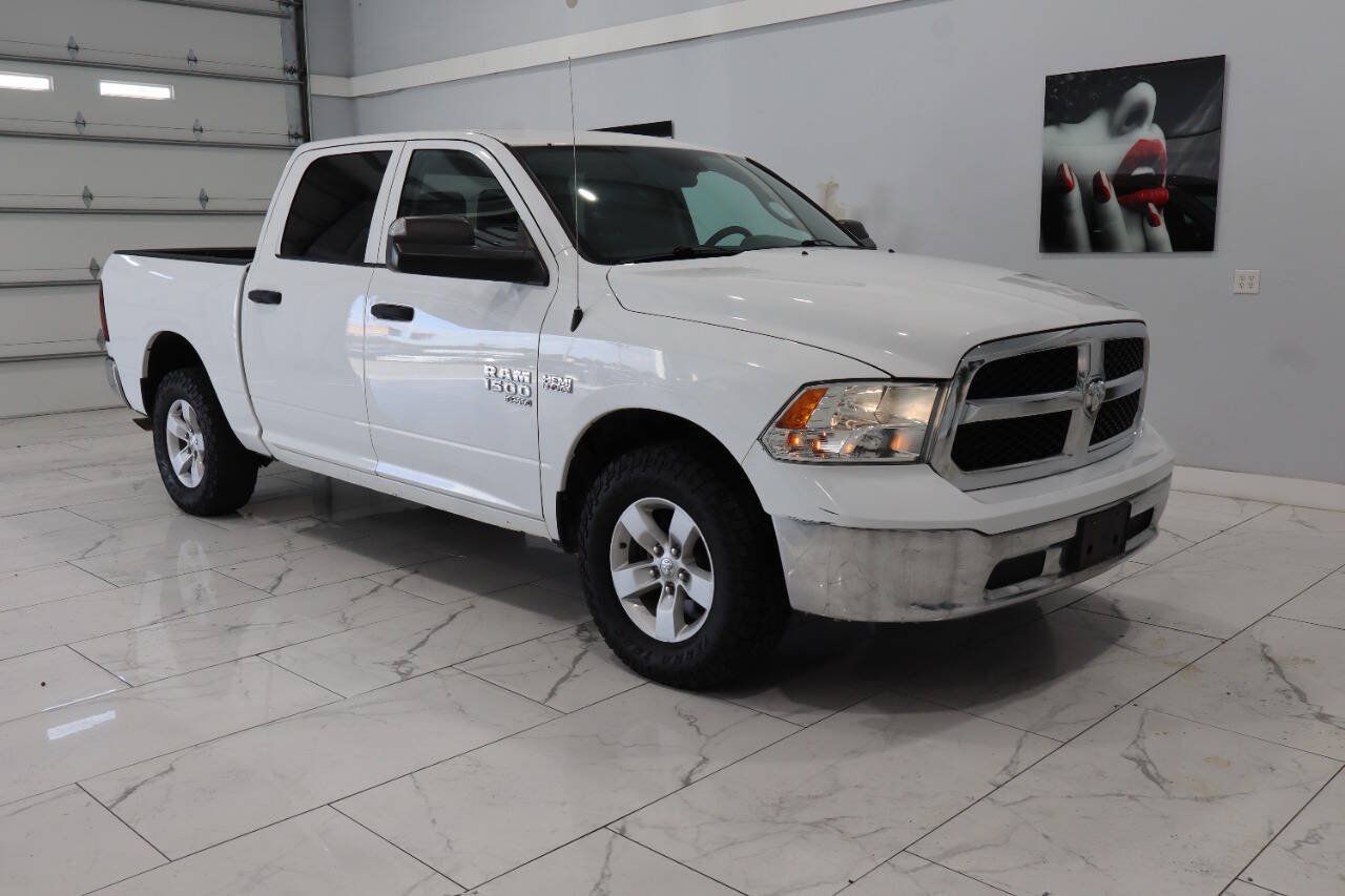 Used 2019 RAM 1500 Tradesman w/ Popular Equipment Group AWD/4WD image 2