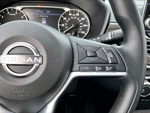 Used 2025 Nissan Altima 2.5 SV image 25