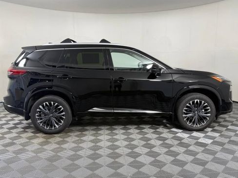 Used 2026 Nissan Rogue Platinum w/ Platinum Premium Package AWD/4WD image 9