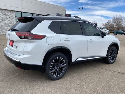 New 2026 Nissan Rogue Platinum w/ Platinum Premium Package image 5