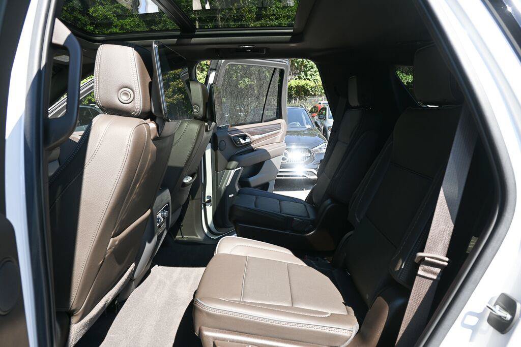 Used 2021 GMC Yukon Denali AWD/4WD image 14