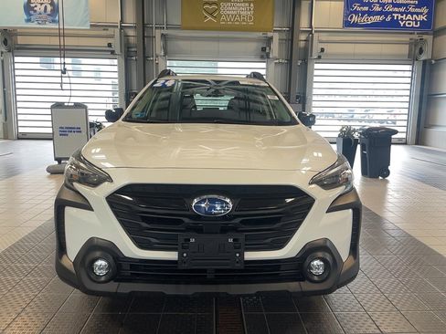 Used 2024 Subaru Outback Onyx Edition image 3
