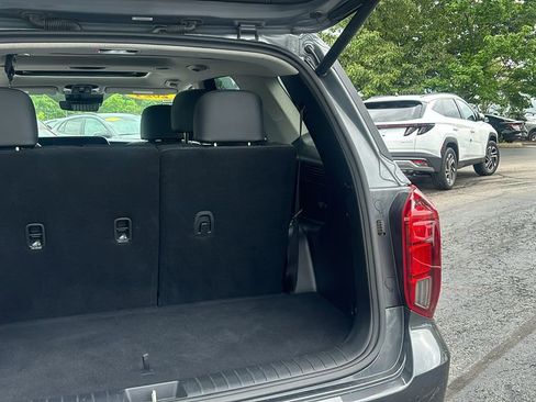 Used 2024 Hyundai Palisade Limited image 35