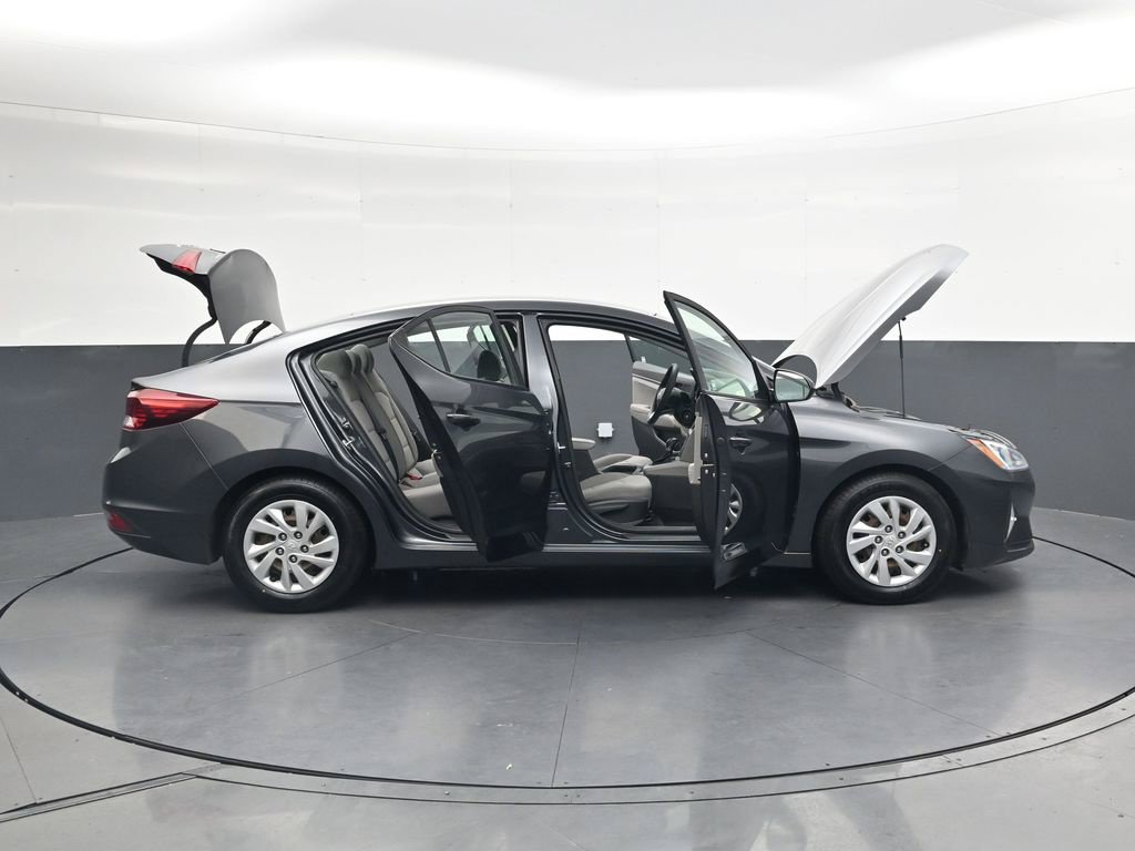 Used 2020 Hyundai Elantra SE FWD image 44