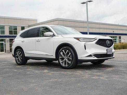 Certified 2022 Acura MDX w/ Technology Package AWD/4WD image 3