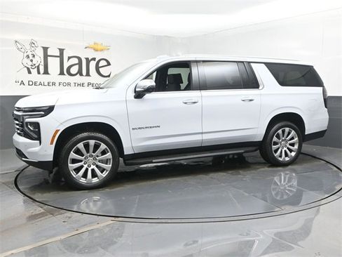 New 2026 Chevrolet Suburban Premier image 11