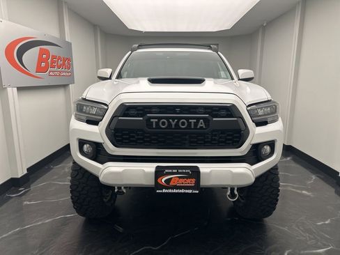 Used 2022 Toyota Tacoma SR image 27