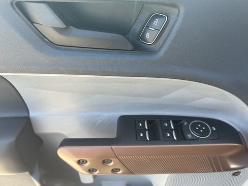 Used 2023 Ford Maverick Lariat w/ Lariat Luxury Package AWD/4WD image 15