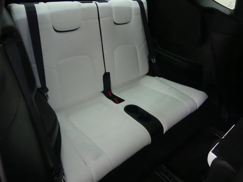 Used 2023 Tesla Model Y Long Range image 2