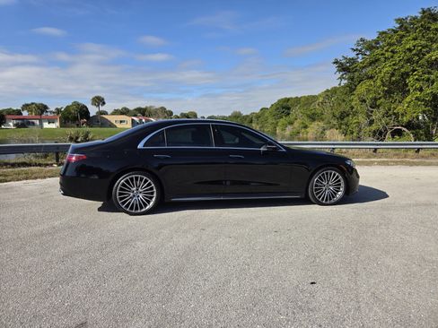 Used 2022 Mercedes-Benz S 580 S 580 image 16