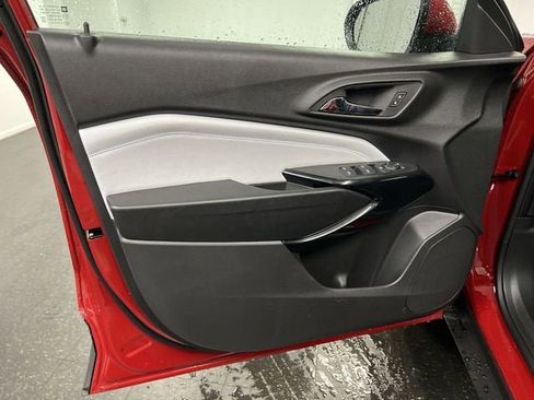 New 2026 Chevrolet Trax LT w/ Driver Confidence Package image 21