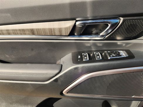 New 2025 Kia Telluride EX image 16