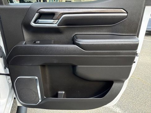 Used 2022 Chevrolet Silverado 1500 LTZ w/ LTZ Premium Package image 43