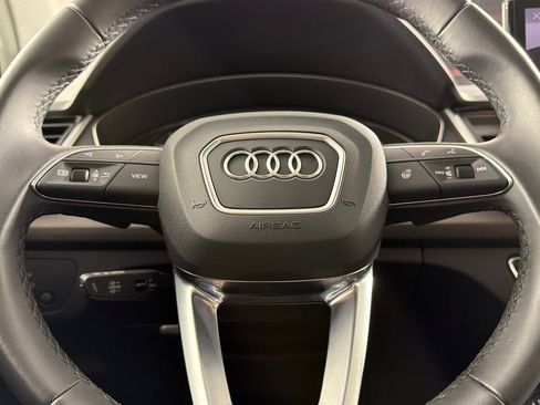 Used 2023 Audi Q5 2.0T Premium w/ Convenience Package image 22