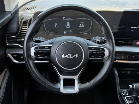 Used 2023 Kia Sportage EX AWD/4WD image 12