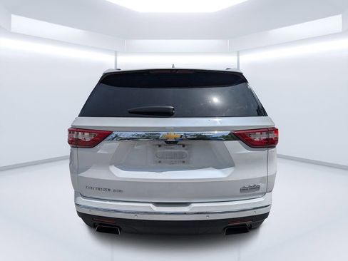 Used 2018 Chevrolet Traverse High Country AWD/4WD image 4