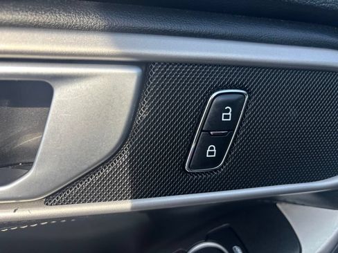 Used 2023 Ford Explorer XLT w/ Equipment Group 202A AWD/4WD image 19