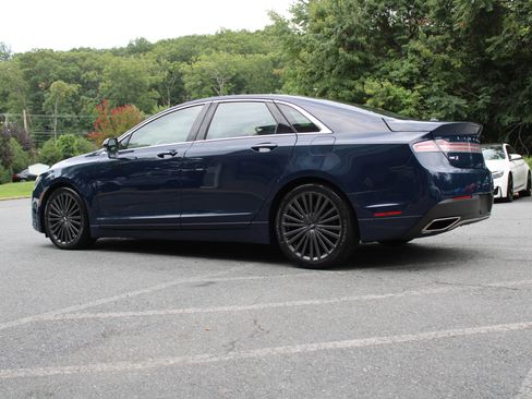 Used 2018 Lincoln MKZ Reserve FWD image 5