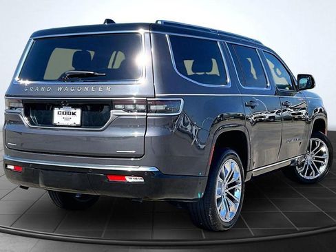 Used 2022 Jeep Grand Wagoneer Series II w/ Flexible Seating Group image 13