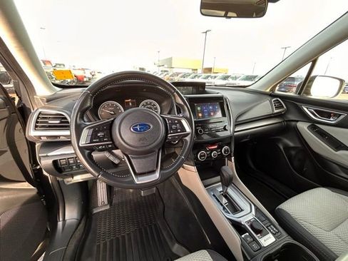 Used 2022 Subaru Forester Premium image 25