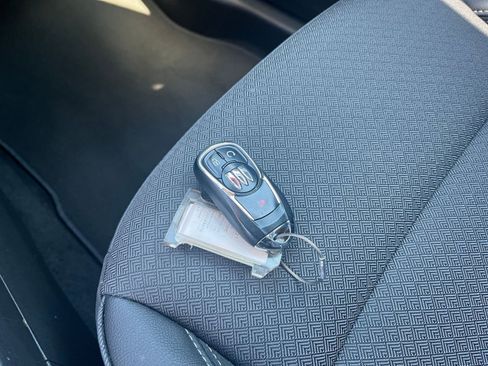 Used 2025 Buick Encore GX Preferred FWD image 21