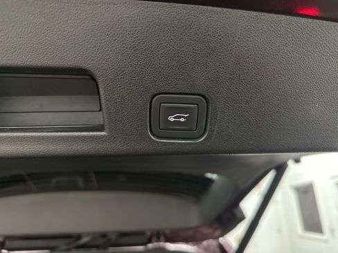 Used 2025 Chevrolet Traverse RS w/ LPO, Floor Liner Package image 37