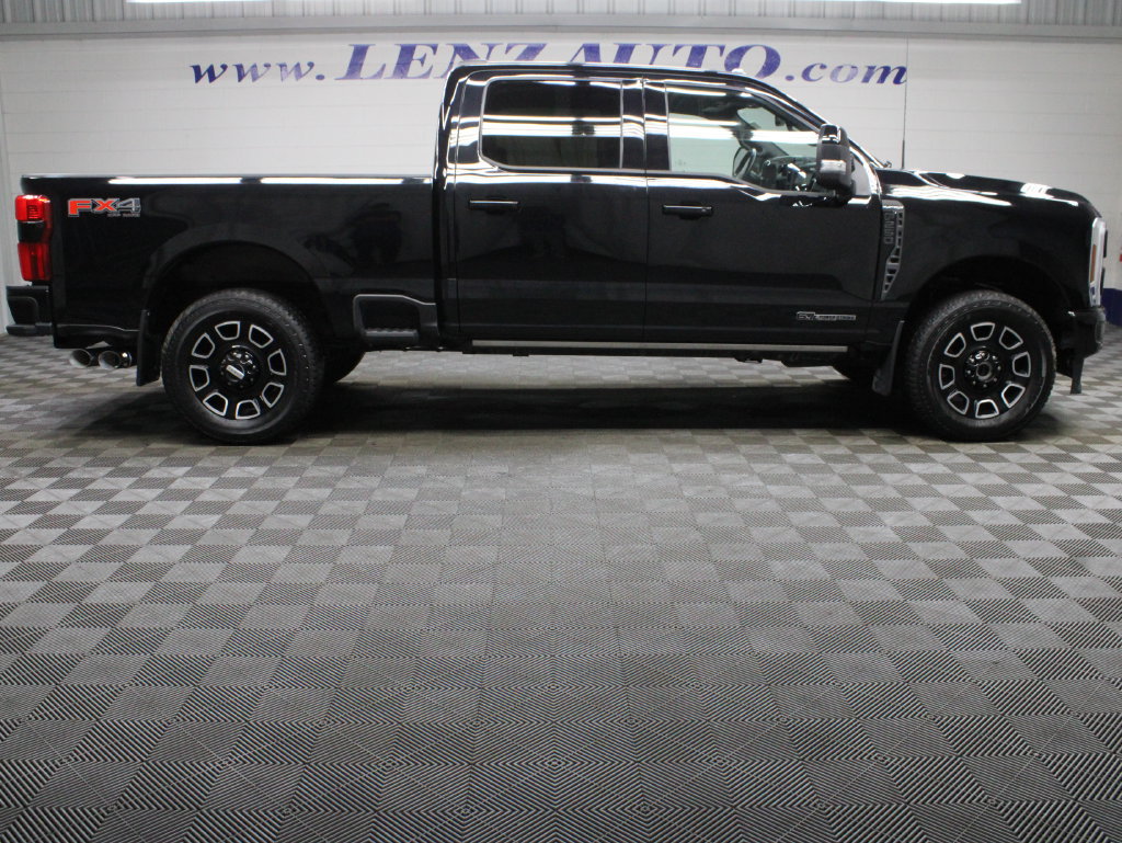 Used 2026 Ford F250 Platinum w/ FX4 Off-Road Package AWD/4WD image 2
