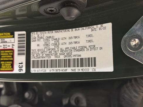 Used 2022 Toyota Tacoma SR5 w/ Trail Edition image 11