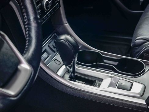 Used 2021 Subaru Ascent Limited image 22