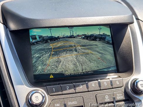 Used 2015 Chevrolet Equinox LT AWD/4WD image 11