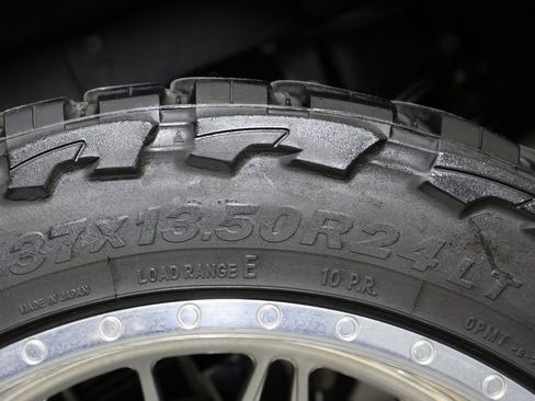 Used 2024 GMC Sierra 2500 Denali w/ Denali Reserve Package image 50