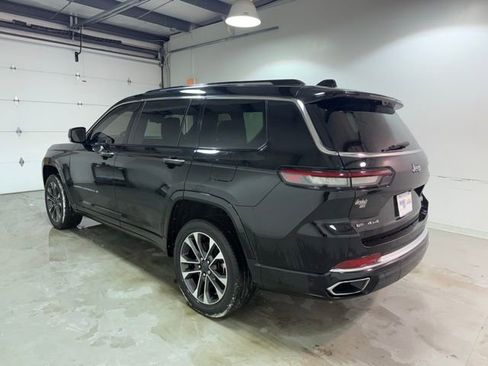 Used 2021 Jeep Grand Cherokee L Overland w/ Luxury Tech Group IV image 4