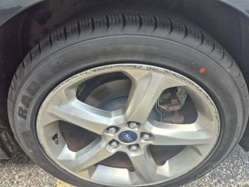 Used 2013 Ford Fusion SE FWD image 21