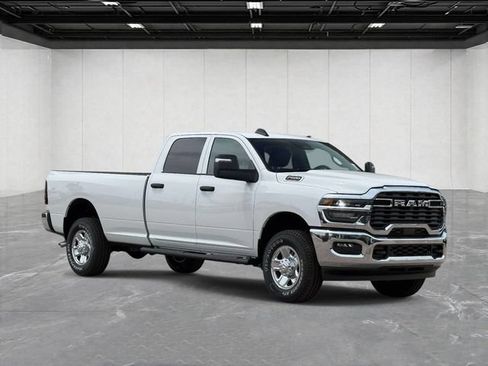 New 2026 RAM 2500 Tradesman AWD/4WD image 3