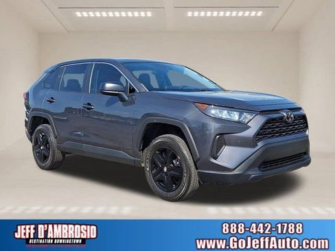 Used 2022 Toyota RAV4 LE FWD image 1