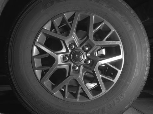 Used 2025 Jeep Wrangler Sahara image 14