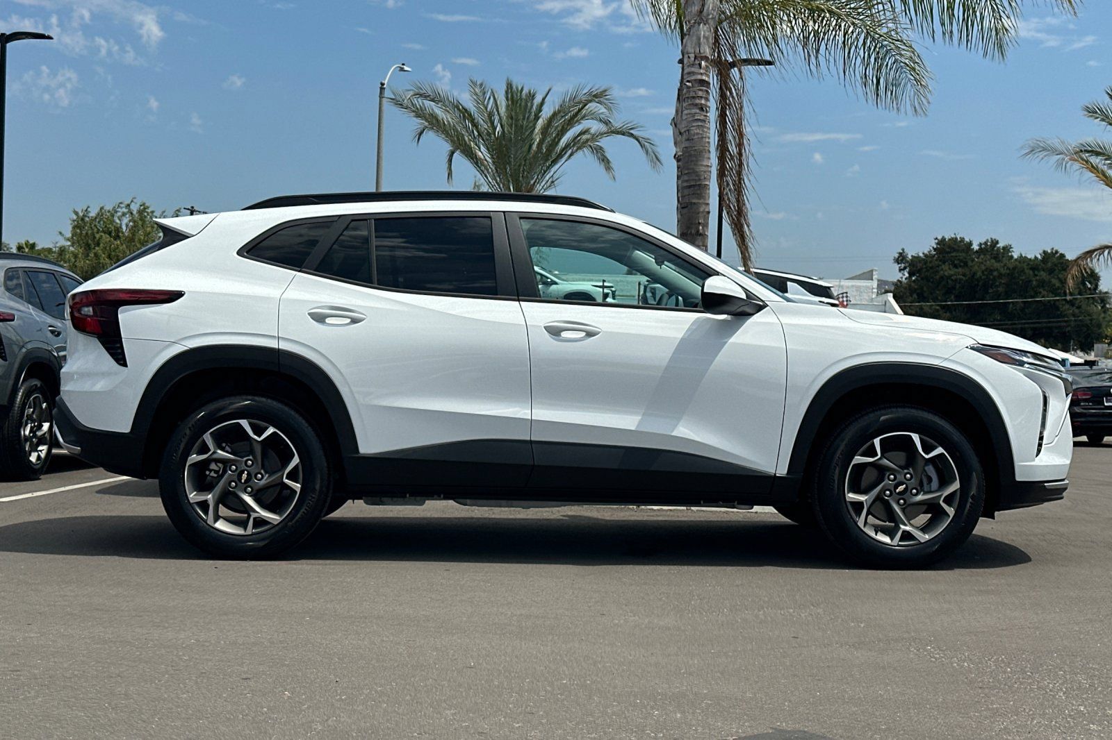 New 2026 Chevrolet Trax LT FWD image 3