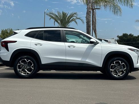 New 2026 Chevrolet Trax LT FWD image 3