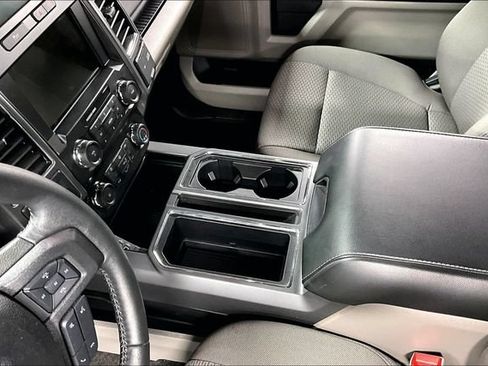 Used 2020 Ford F150 XLT w/ Equipment Group 302A Luxury AWD/4WD image 18