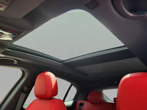 New 2026 Alfa Romeo Stelvio Sprint AWD/4WD image 49