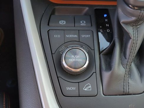 Used 2024 Toyota RAV4 Adventure image 22