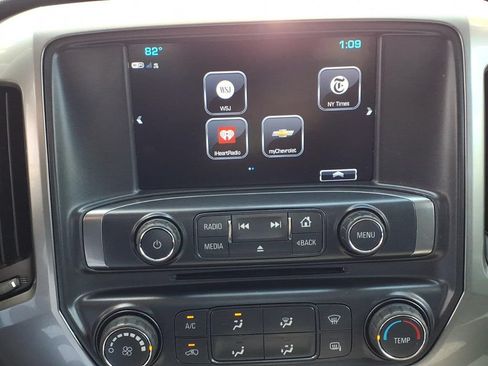 Used 2018 Chevrolet Silverado 1500 LT AWD/4WD image 22