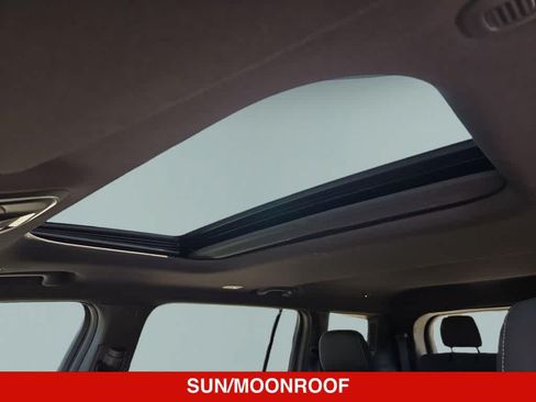 New 2026 Jeep Grand Cherokee L 2WD image 18